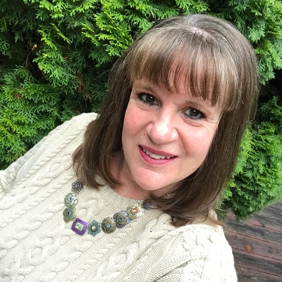 Meet your Posher, Lynn - Picture 1 of 1